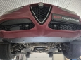 Предпазна кора за двигател, скоростна кутия, радиатор и предна броня Alfa Romeo Stelvio 9